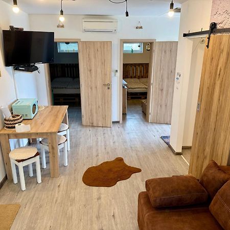 Apartmany Apollo มิคาโลเท ภายนอก รูปภาพ