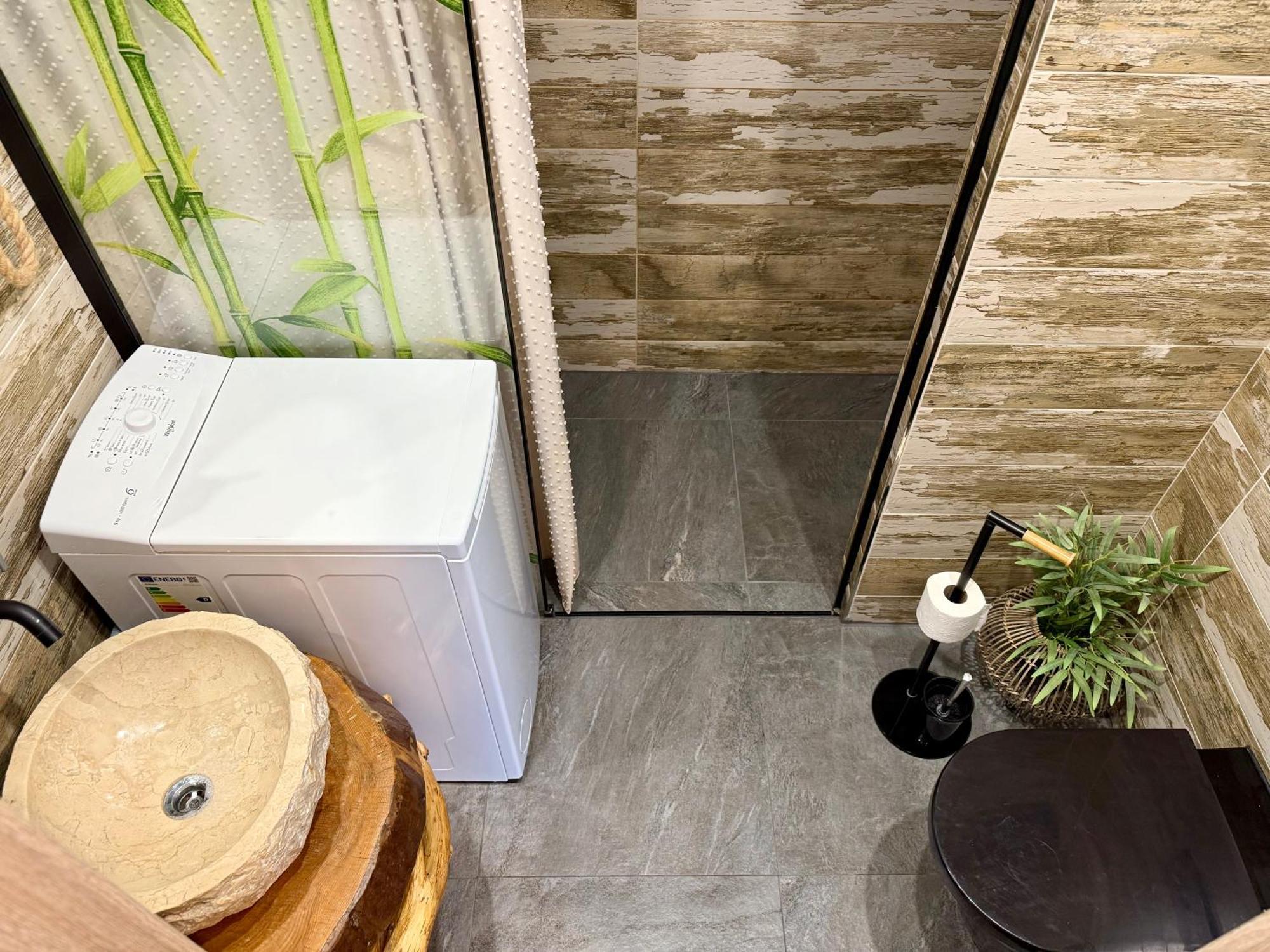 Apartmany Apollo มิคาโลเท ภายนอก รูปภาพ