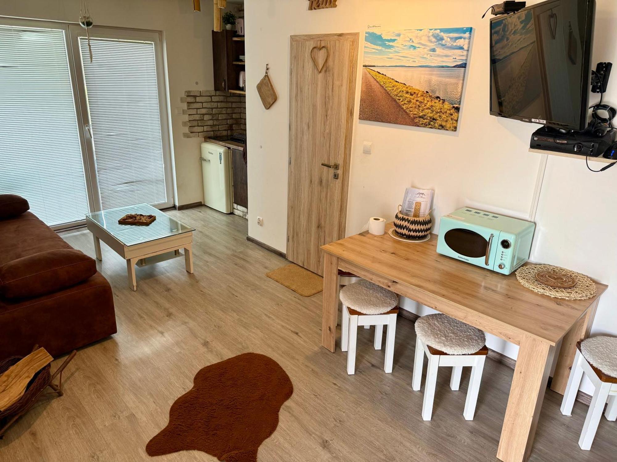 Apartmany Apollo มิคาโลเท ภายนอก รูปภาพ